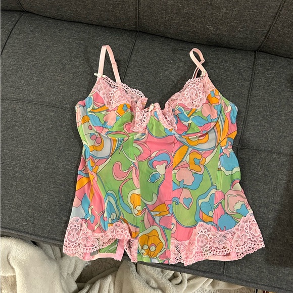 Corset - Picture 1 of 3